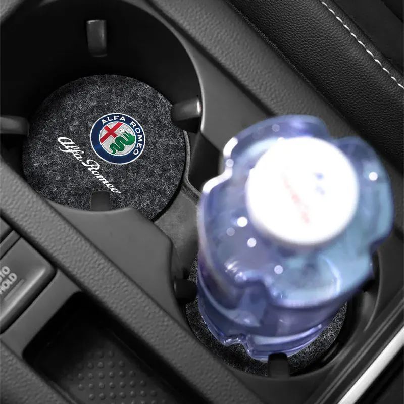 سيارة كوستر كوب ماء زجاجة حامل المضادة للانزلاق وسادة حصيرة الديكور ل ألفا روميو جيوليتا 159 ميتو جوليا ستيلفيو 147 اكسسوارات