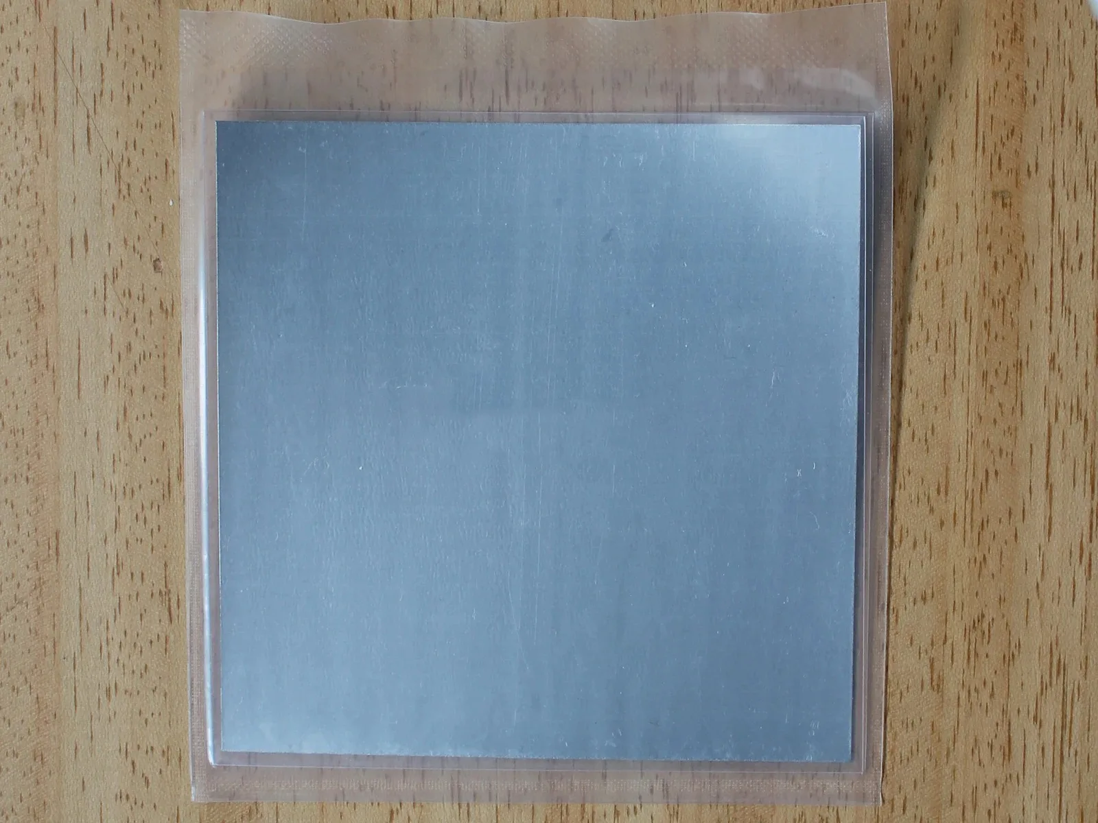 

Indium Sheet, Indium Skin, Indium Paper, Indium Foil, Indium Film 100x100x0.05mm, Laser Crystal Heat Dissipation