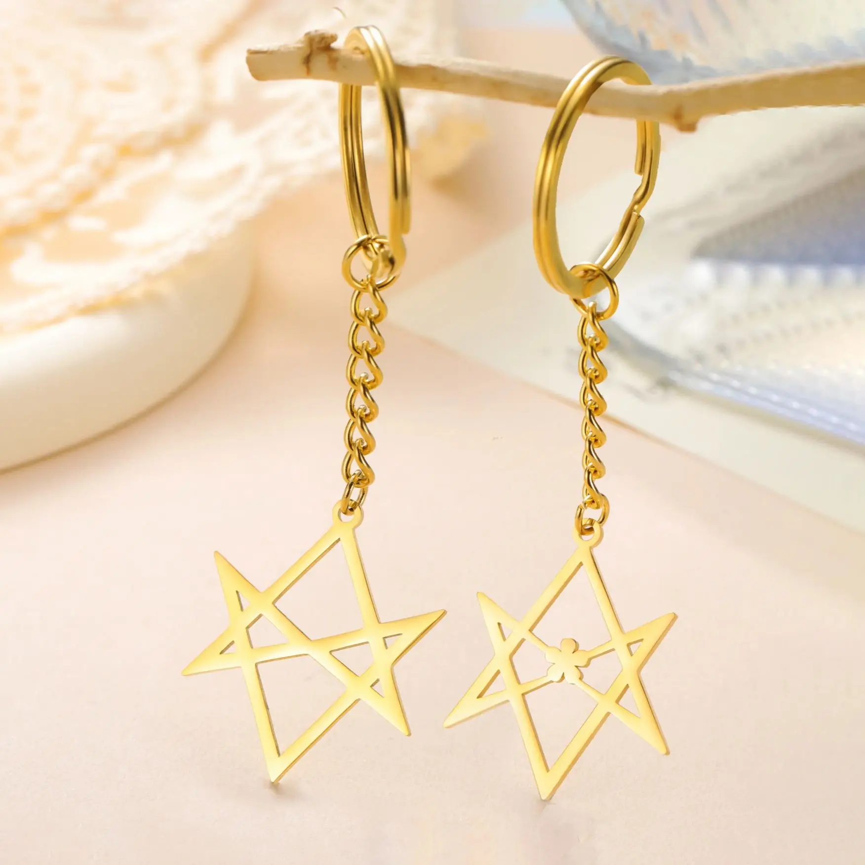 LIKGREAT Unicursal Hexagram Keychain Stainless Steel Gothic Gold Color Keyring Religious Talisman Jewelry Valentine's Day Gift