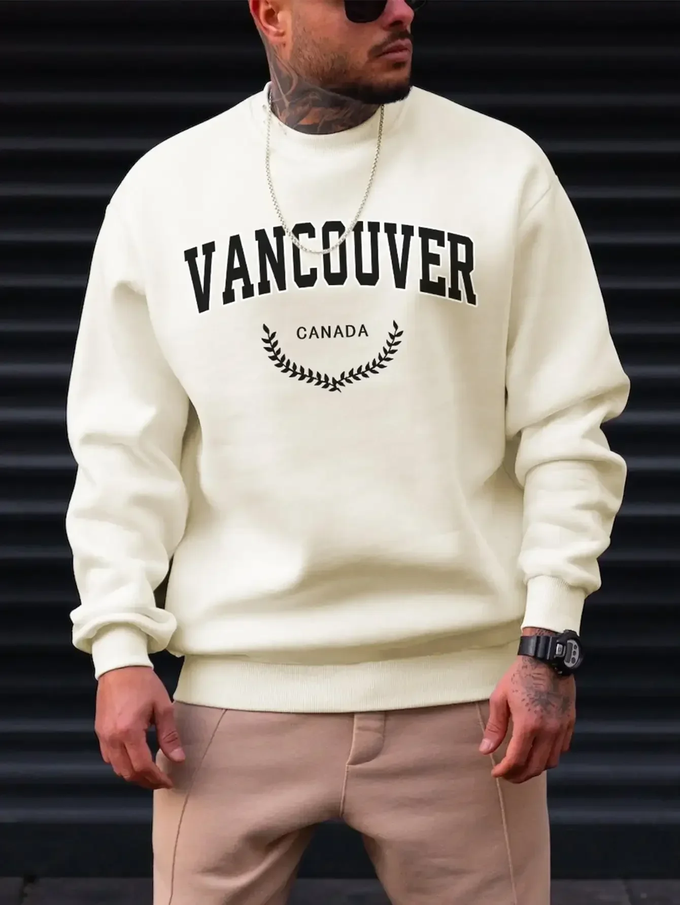 

Canadian Maple Street style men's sweatshirt, Men's casual sportswear, New fashion clothing, Hip Hop style, Fall