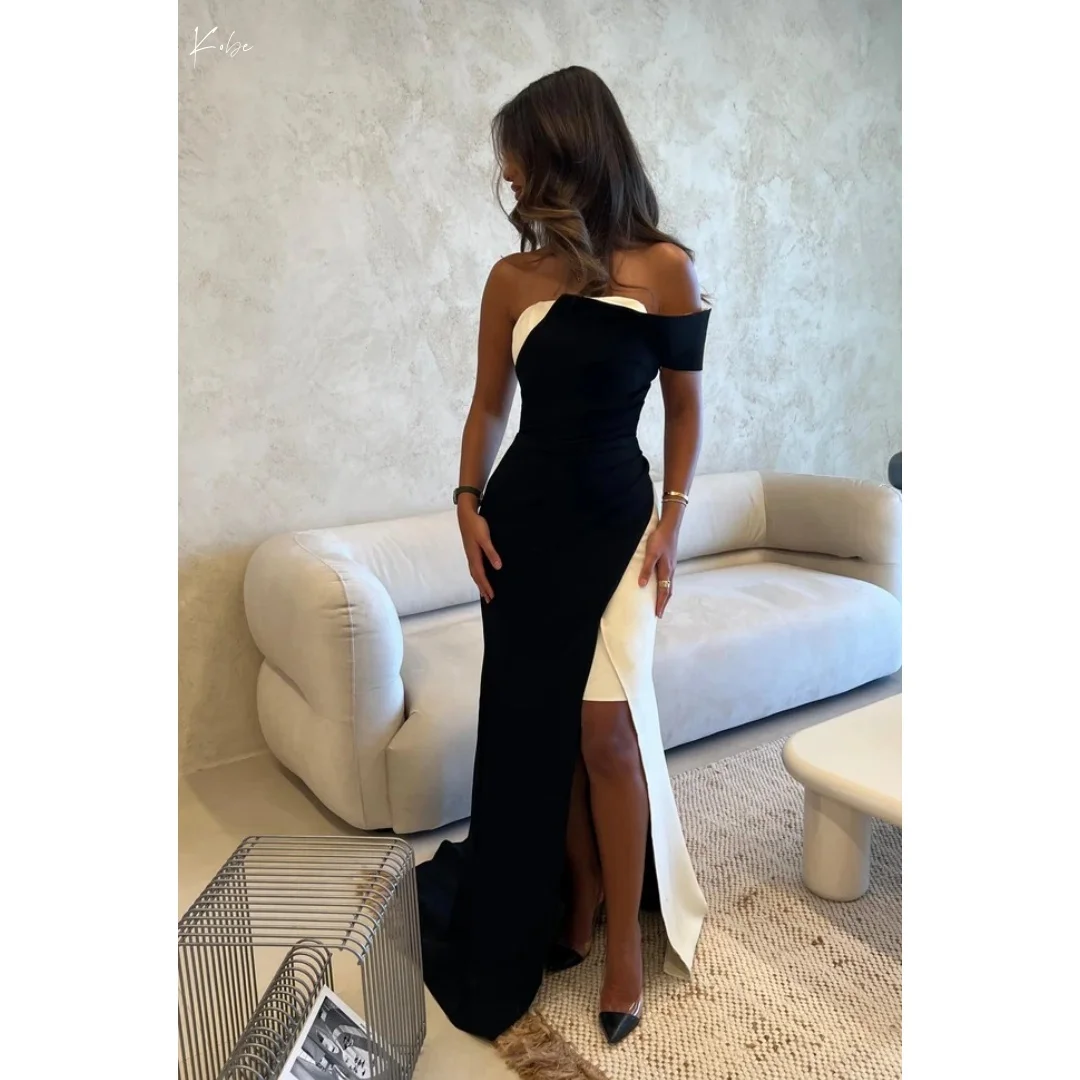 ชุดราตรีทรงเมอร์เมดสีดำแบบเปิดไหล่ข้างเดียว ผ่าข้าง  แบบยาวลากพื้น  ไม่มีหลัง  สำหรับงานพรอม  งานปาร์ตี้  คอลเลคชั่น 2025  แบบสั่งตัดพิเศษของโคบี้