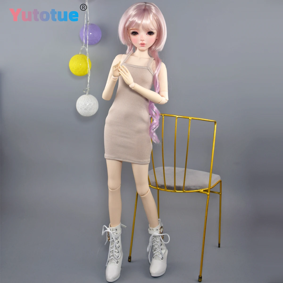 YUTOTUE 56 cm hoogte vrouwelijke pop speelgoed PVC lichaam BJD pop met mode-outfits handbeschilderde make-up levensecht