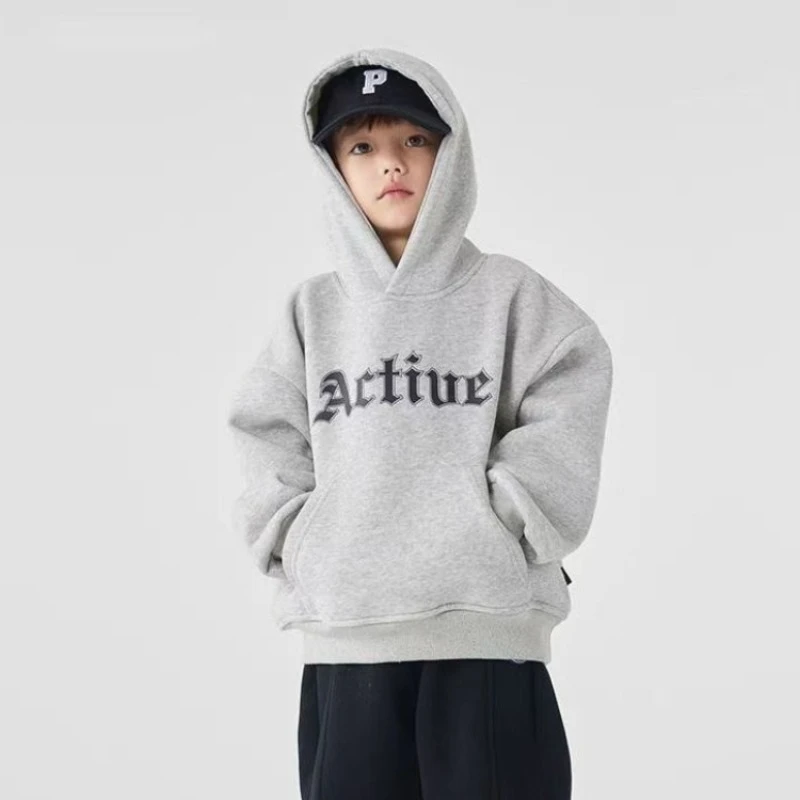 

Новинка 2023 года, пуловер с капюшоном и принтом для мальчиков среднего и большого размера, модный детский топ с длинными рукавами на осень и зиму