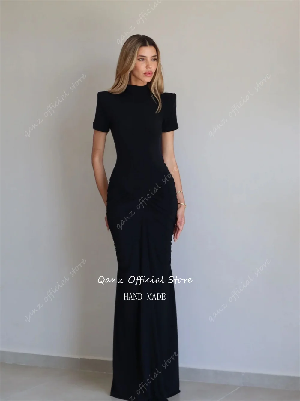 Qanz เจียมเนื้อเจียมตัวชุดราตรีสีดําคอสูง Mermaid ชุดราตรีหรูหราแขนสั้น Vestidos De Gala ที่กําหนดเอง