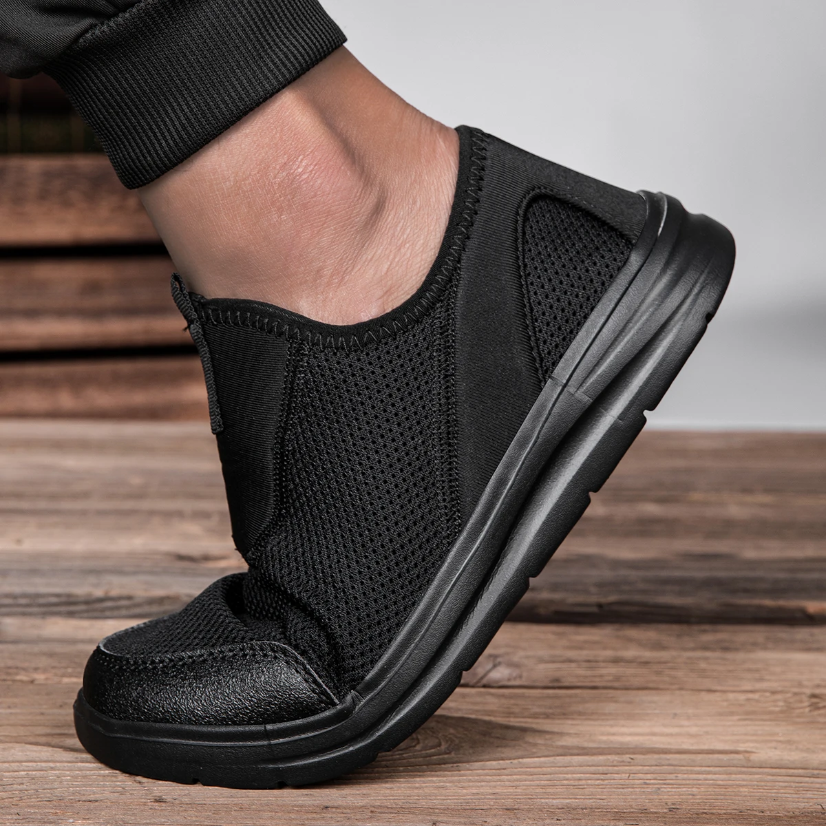 Men's Shoes Soft Soled Summer Breathable Mesh Shoe Non-slip Wear-resistant Casual Low-top Working Outdoor Running Tennis for Men