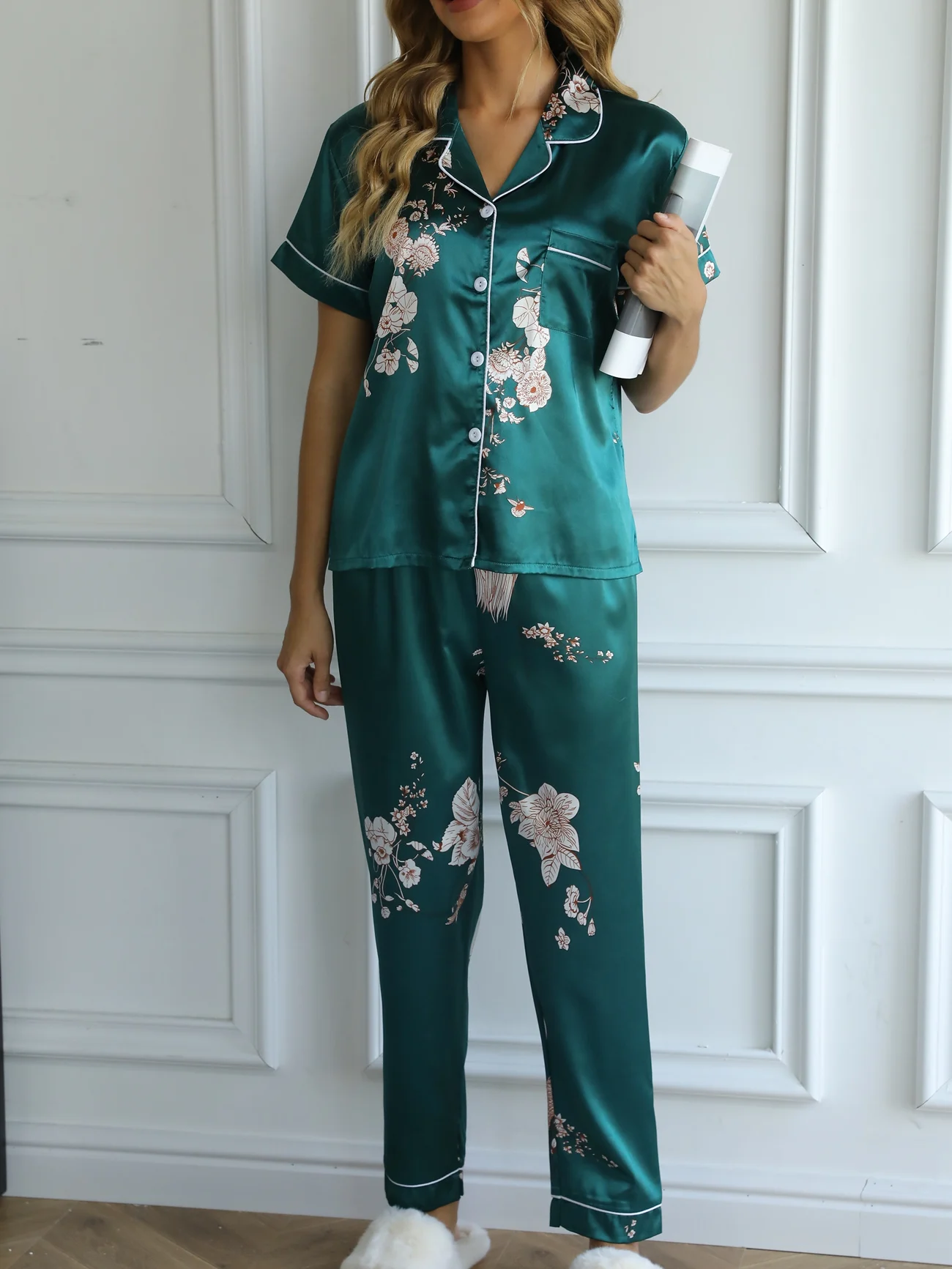 Green Floral Print Satin Pajama Set Smooth & Comfort Short Sleeve Pocket Lapel Top & Cozy Long Pants Women\'s Loungewear & Sleepw