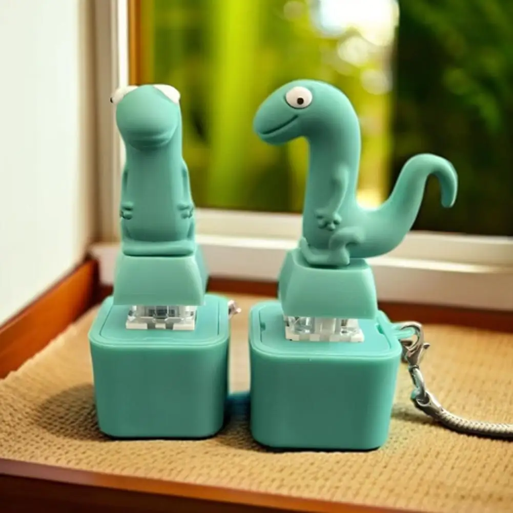 مضحك كراكينج سحلية المفاتيح قابلة للشحن سحلية لوحة المفاتيح تململ الفرس الصوت المفاتيح مع مصباح ليد لتخفيف التوتر #1