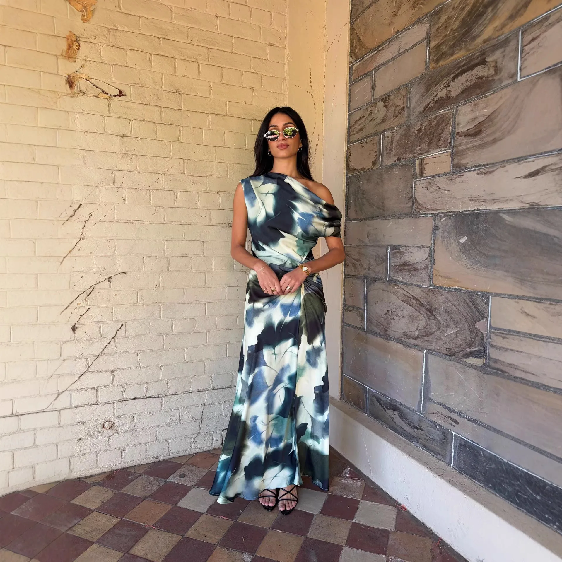 فستان صيفي غير منتظم بطول متوس - مراجعة Summer Clothing Usa وسعره