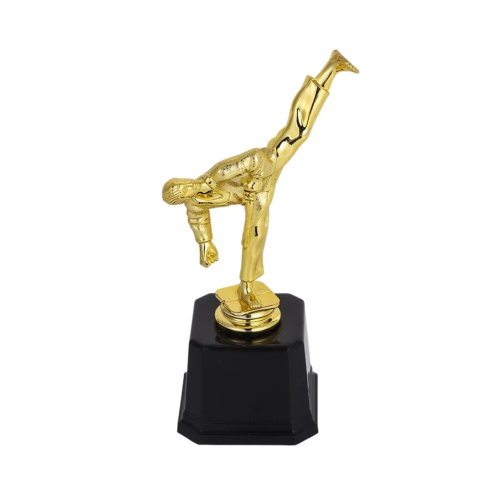 

Martial Arts Gold Trophy Awards Plastic Model Gold Man Small Prize Cup Craft Souvenirs Taekwondo Competition Winner Award Trophy
