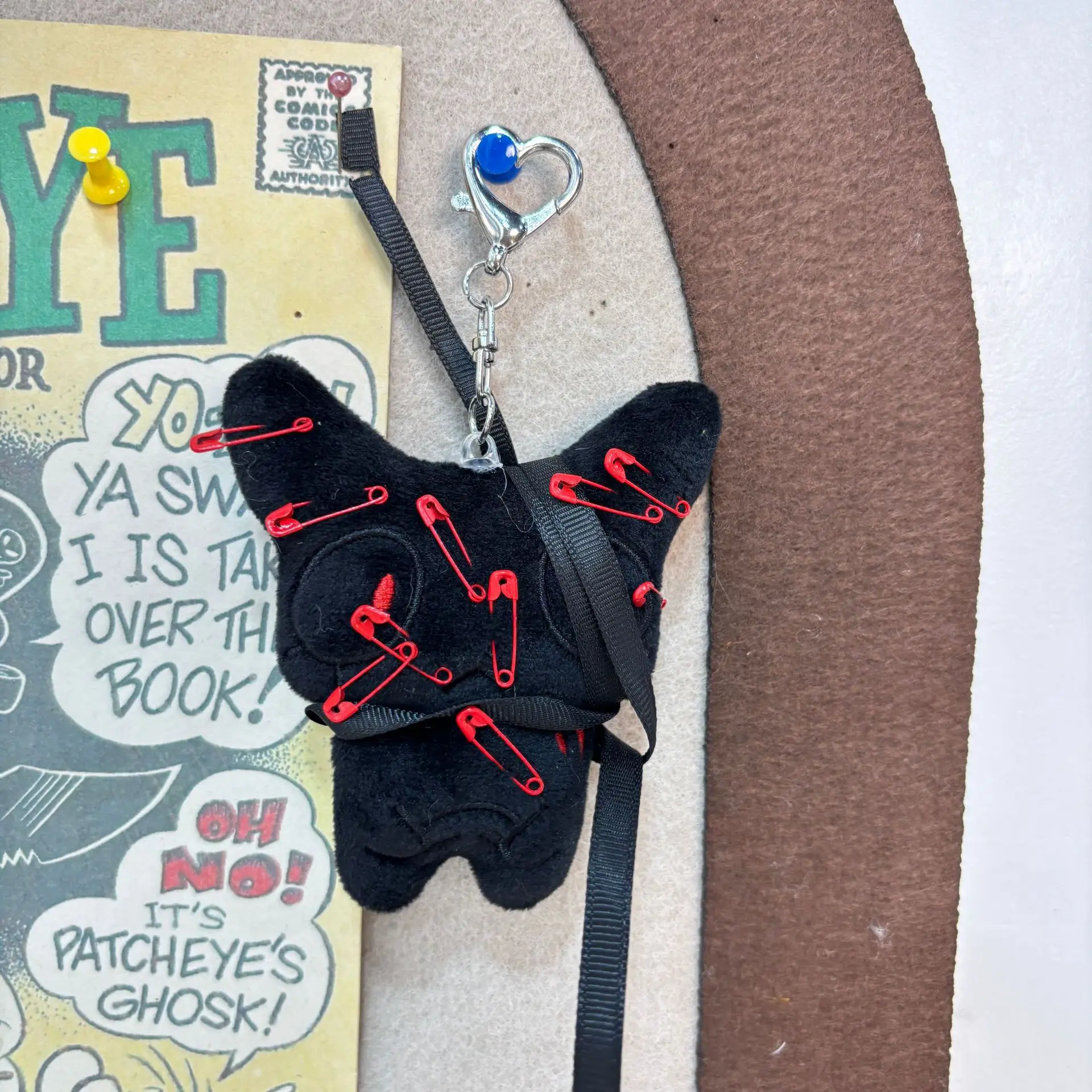 Nuovo Halloween Spezzato Piccolo Sacchetto di Sangue Ago Stuck Fantasma Peluche Portachiavi Creativo Divertente Horror Fantasma Peluche Bambola Regalo di Festa