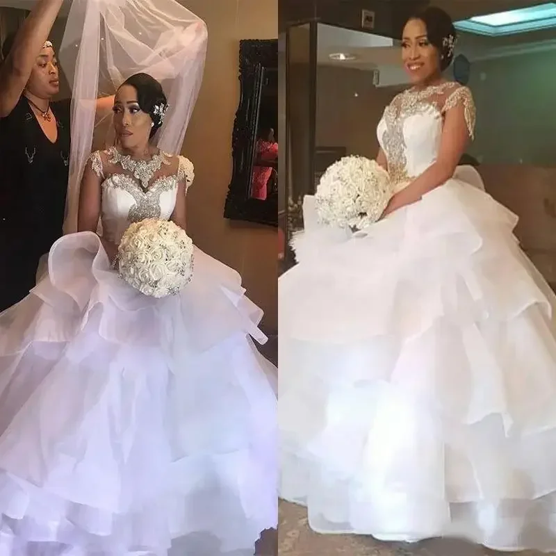 Personalizado plus size árabe vestido de baile vestidos de casamento modesto mangas boné formal vestidos de noiva frisado em camadas babados vestidos