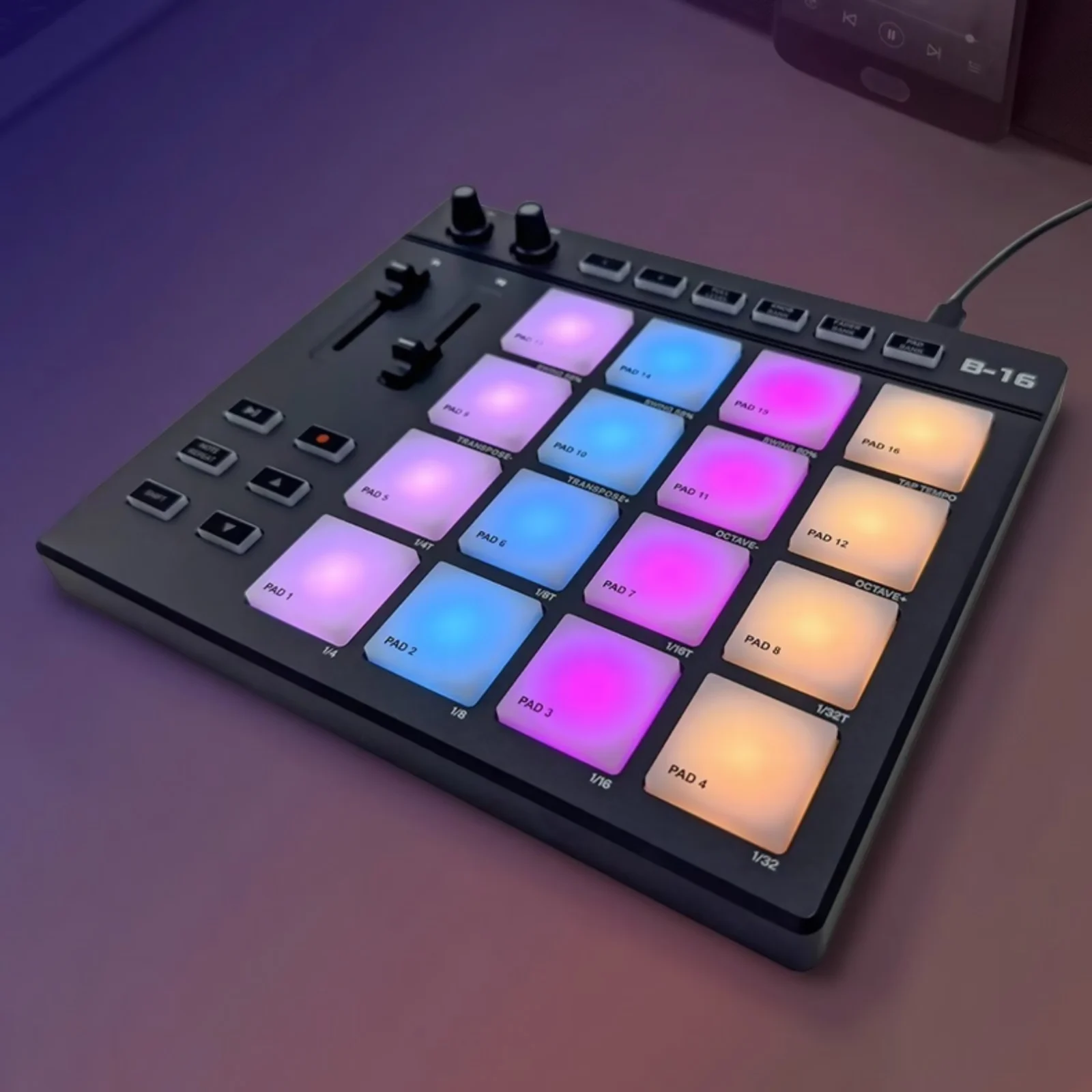 

MIDI Controller Mini Controller Pad USB Backlit Drum Pads Beat Maker Machine 6Assignable Knobs Note Repeat Full Level Buttons