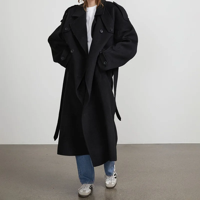 

2025 Autumn and Winter Women's Temperament Solid Color Lapel Long Coat Woolen Retro Coat