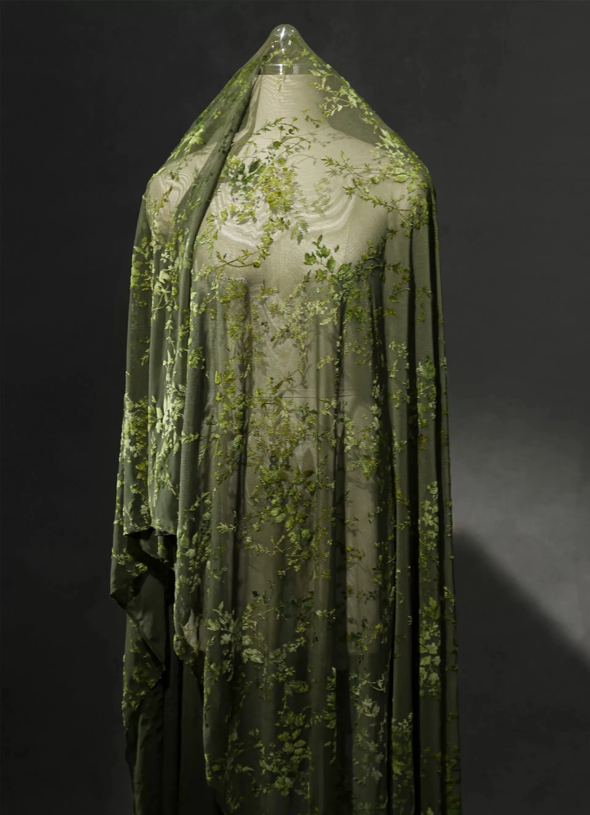 1 yarda de tela de malla suave, tela de terciopelo verde con textura tridimensional, tela para vestido de novia, tela para cheongsam.