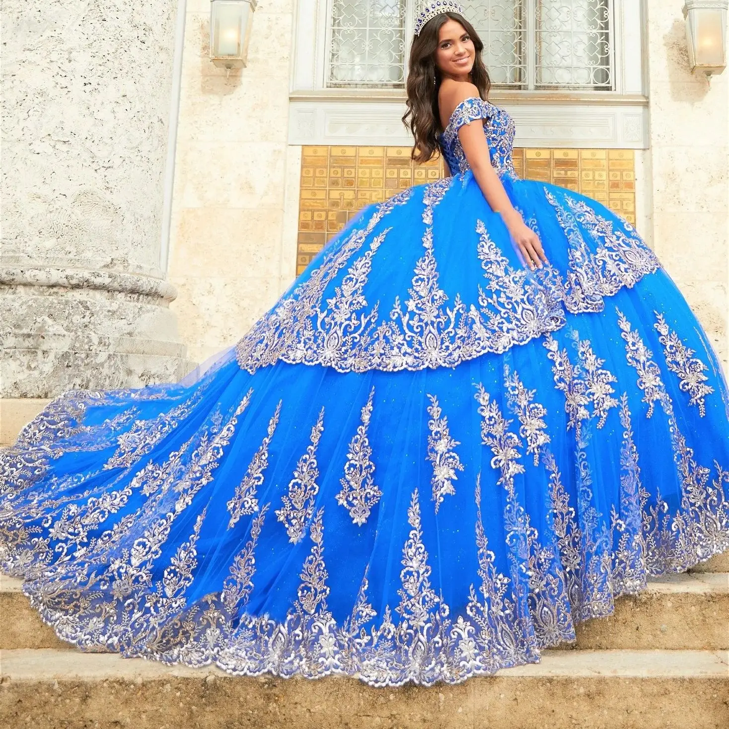 Royal Blue Puffy Quinceanera ชุดชุดไปงานเต้นรำปิดไหล่ Tulle Appliques เม็กซิกันหวาน16ชุด15 Anos