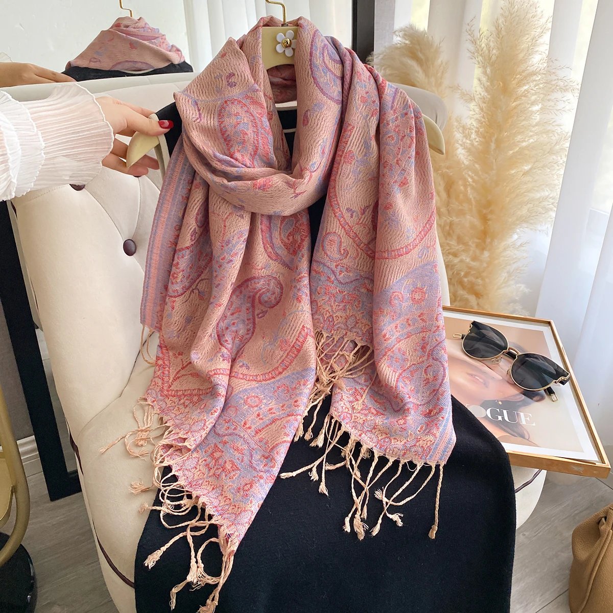 Luxuriöser Winter-Damen-Kaschmirschal – bedruckter, mit Quasten bestickter Schal, warmer Pareo-Umhang und eleganter Poncho – Detail 28