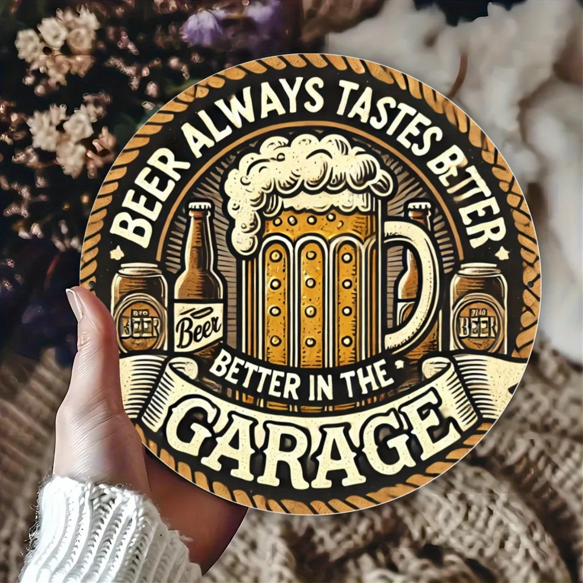 [2D Flat] Ein grafisches Design mit Biermotiv, flachdrucktes Metallschild, runde Blechwandkunst, 20,32 x 20,32 cm Wanddekoration, geeignet für