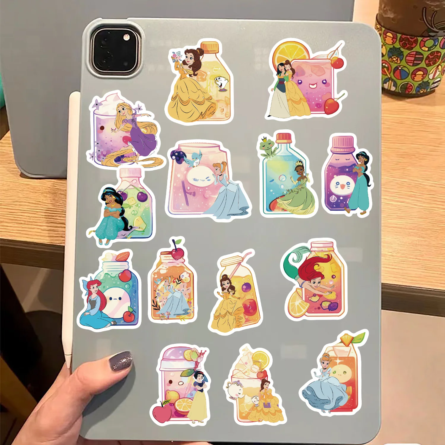 

50PCS Cartoon Water Bottle Disney Princess Sticker Funny Doodle Personal Decorative Pencil Box Water Cup Skateboard Decal Toy
