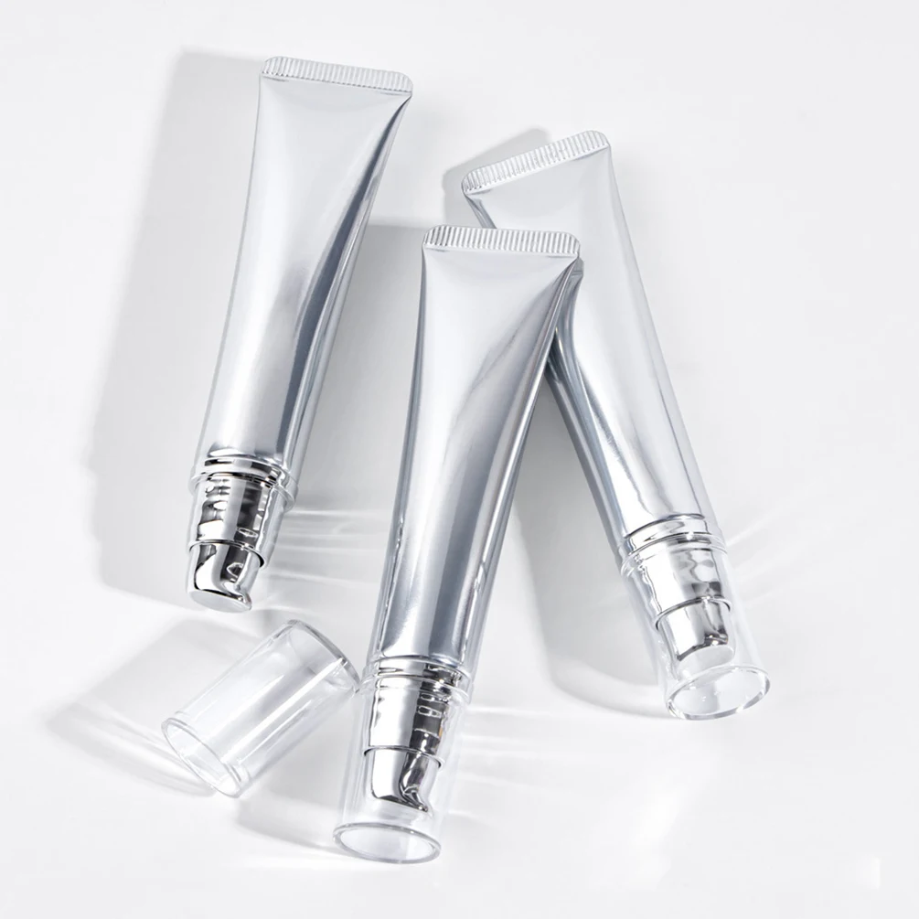 Fard liquido 3in1 Etichetta privata Bulk Alta qualità 8 colori 21,5 g Resa cromatica opaca naturale Logo personalizzato Trucco Tubo d'argento