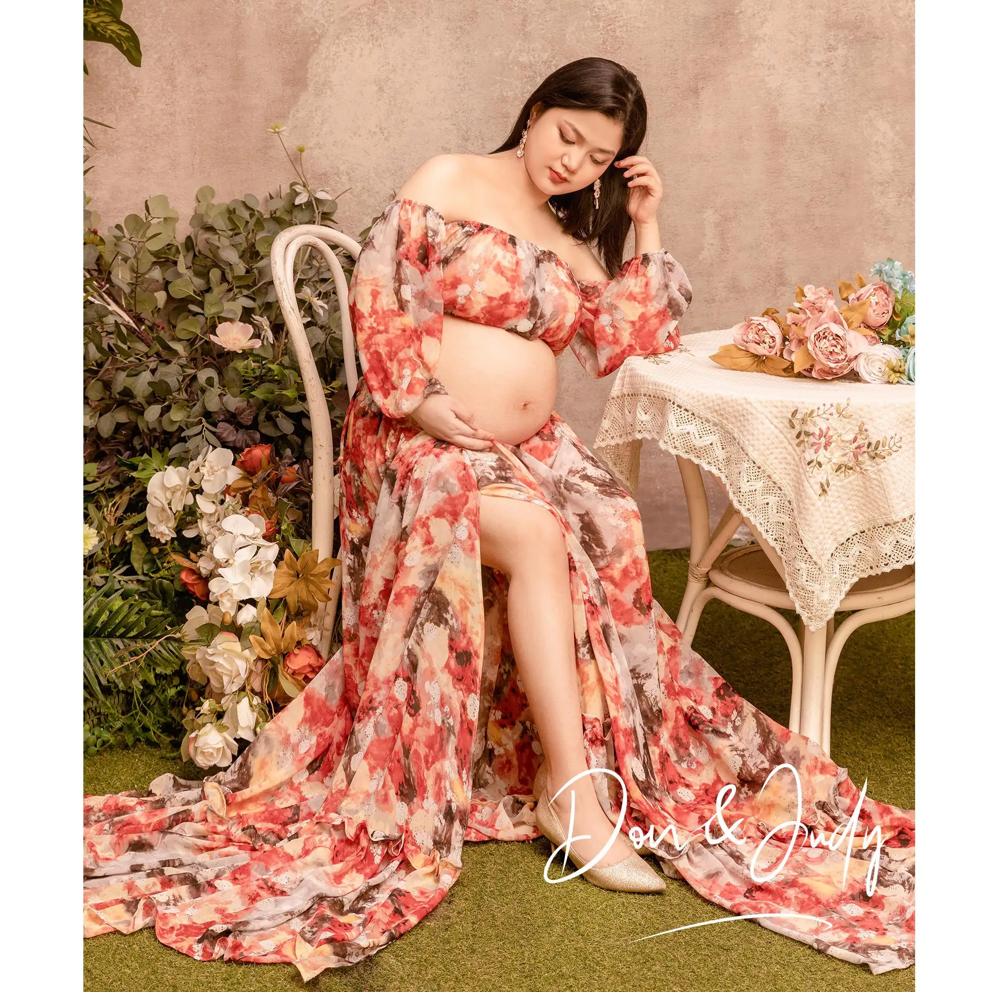 

Don&Judy Pregnant Woman Dress Lightweight Chiffon Printed Two-Piece Set Front Slit Clothing Gown For Photo Shoot