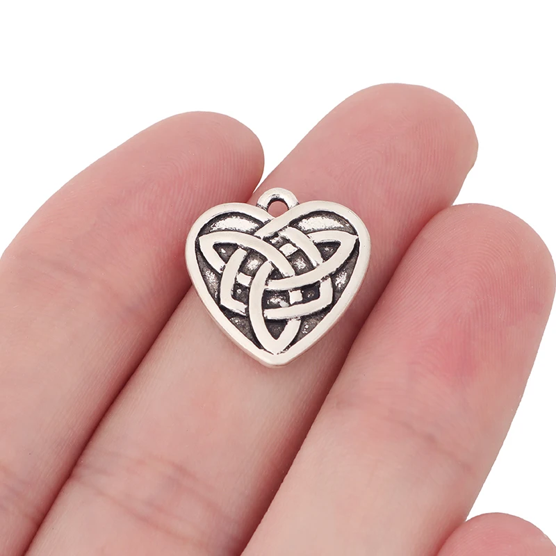 20 x Tibetan Silver Double Sided Mini Knot Trinity Heart Charms Pendants for DIY Jewelry Making Findings Accessories 18x19mm