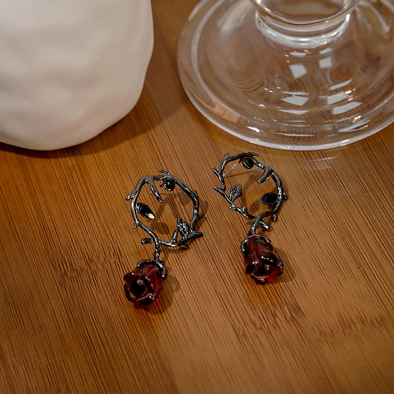 Witch Dark Thorn Vine Red Rose Blossom Earrings for Women Fashion Party Jewelry Accessories Black Rose Dangle Earrings