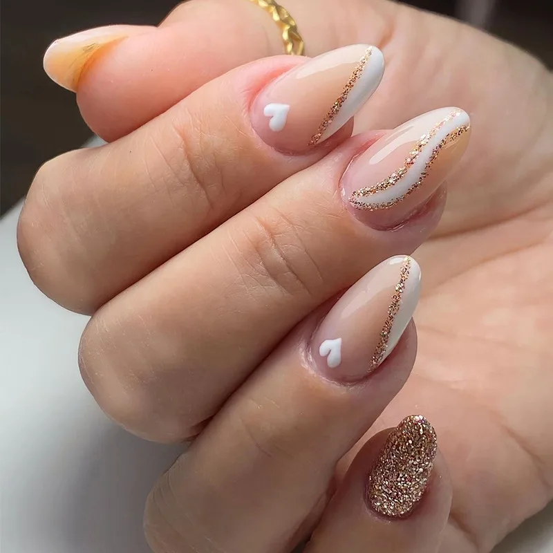 

Wear Armor Short French Style White Edge Wave Gold Powder Nail Design