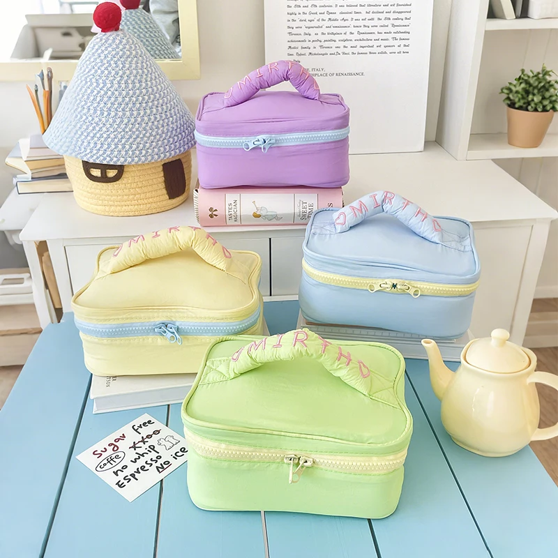 Dopaminfarbblockierende Make-up-Tasche – niedliches Hausdesign, Kulturbeutel-Organizer mit großem Fassungsvermögen, tragbare Reise-Kosmetiktasche