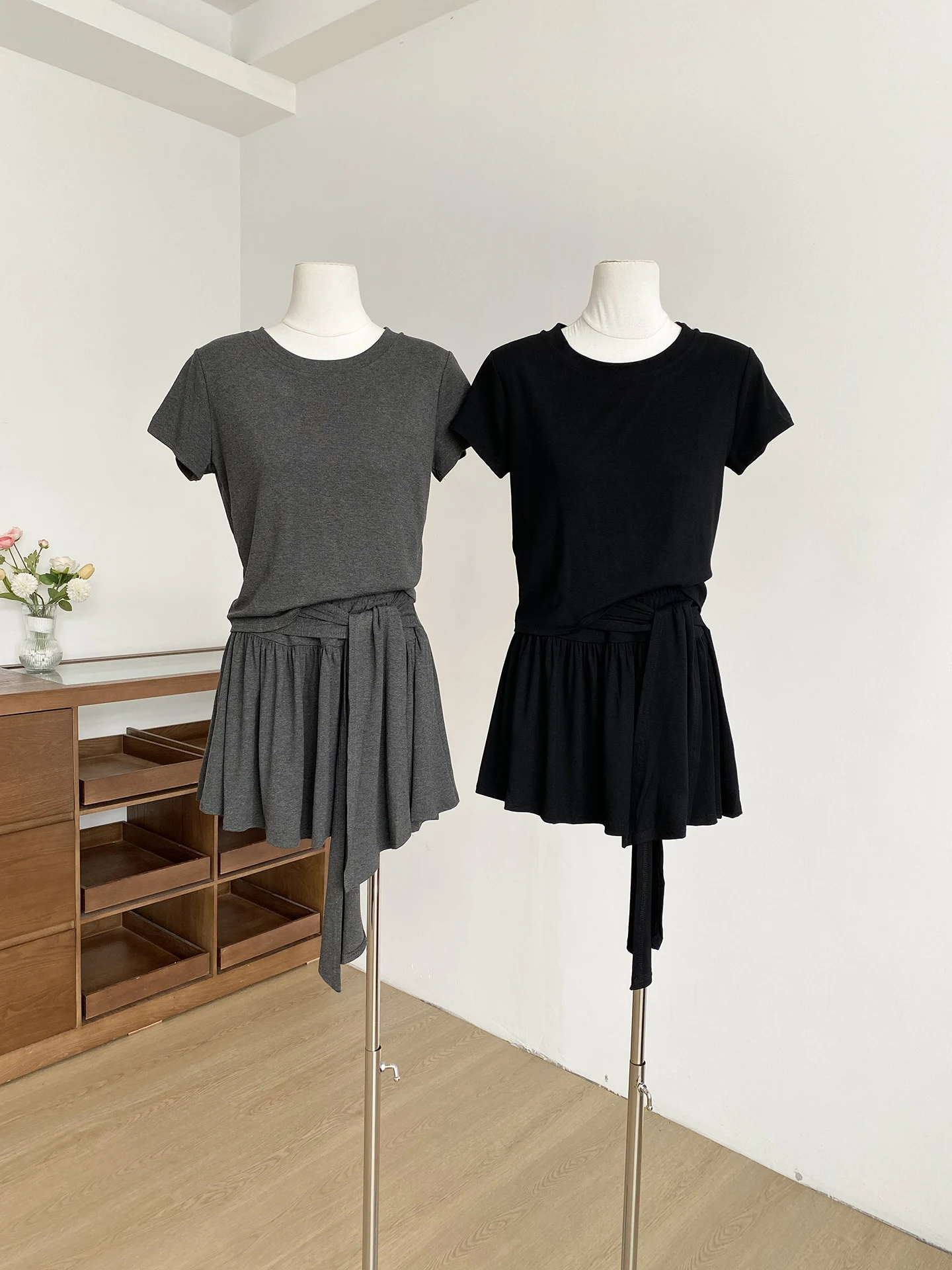 

Summer 2026 Korean Style round Neck Short Sleeve T-Shirt High Waist Slim Fit Color Top And Skirt Two Piece Set for...