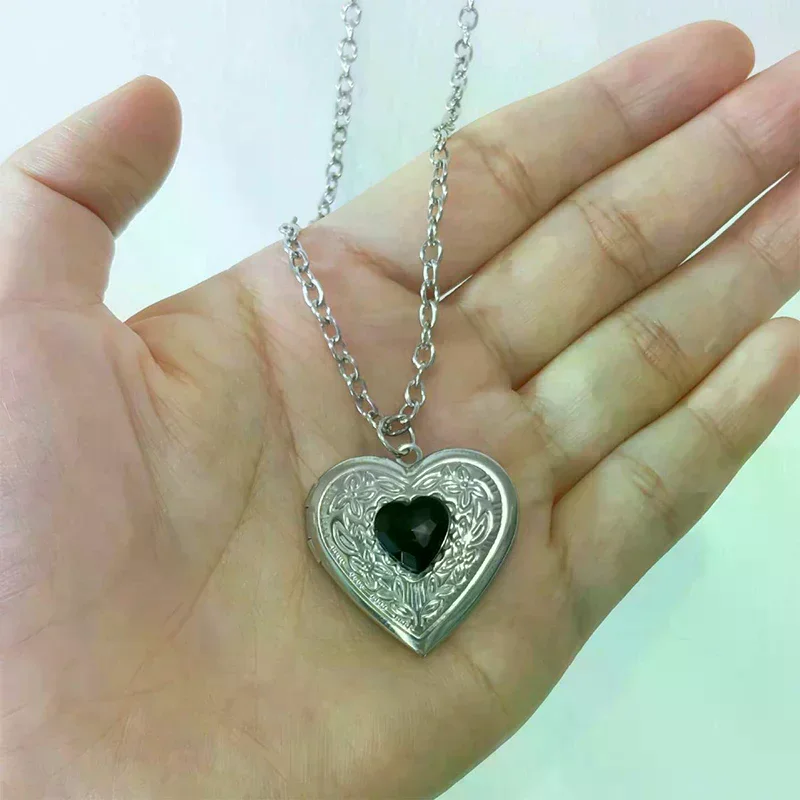 Naszyjnik z medalionem w kszta – Heart Locket Necklace Photo recenzja i cena