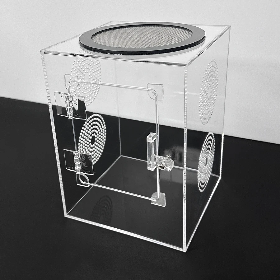 1 Peice Transparent Small Amphibious Reptile Breeding Acrylic Tank for Lizard, Snake, Insect With Breathable Holes，Net and Door