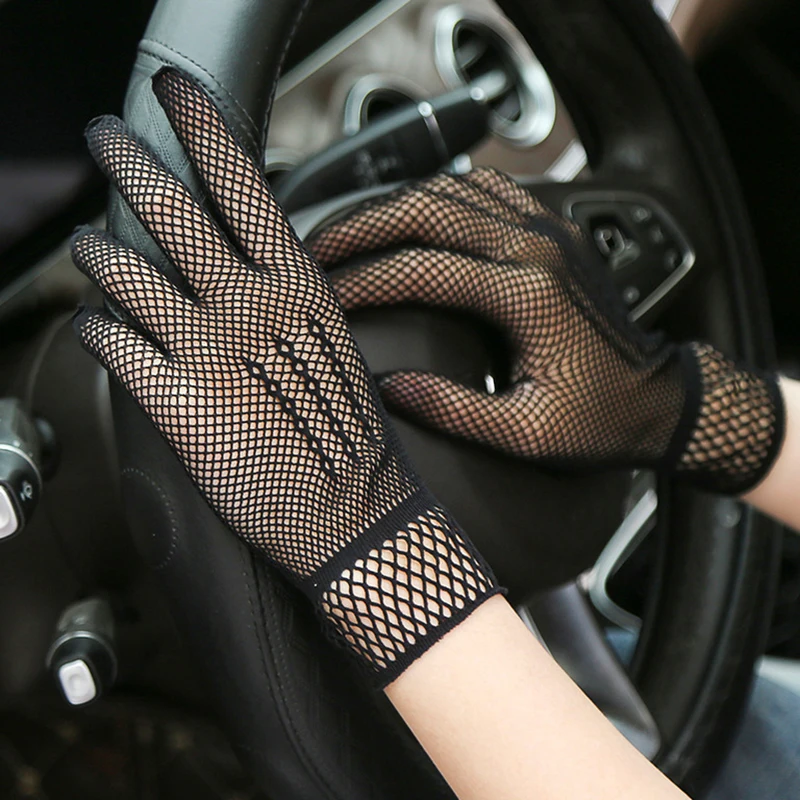 1 Pair Hot Sale Fishnet Mesh Glove Fashion Women Lady Girl Glove Protection Lace Elegant Lady Style Gloves Black And White