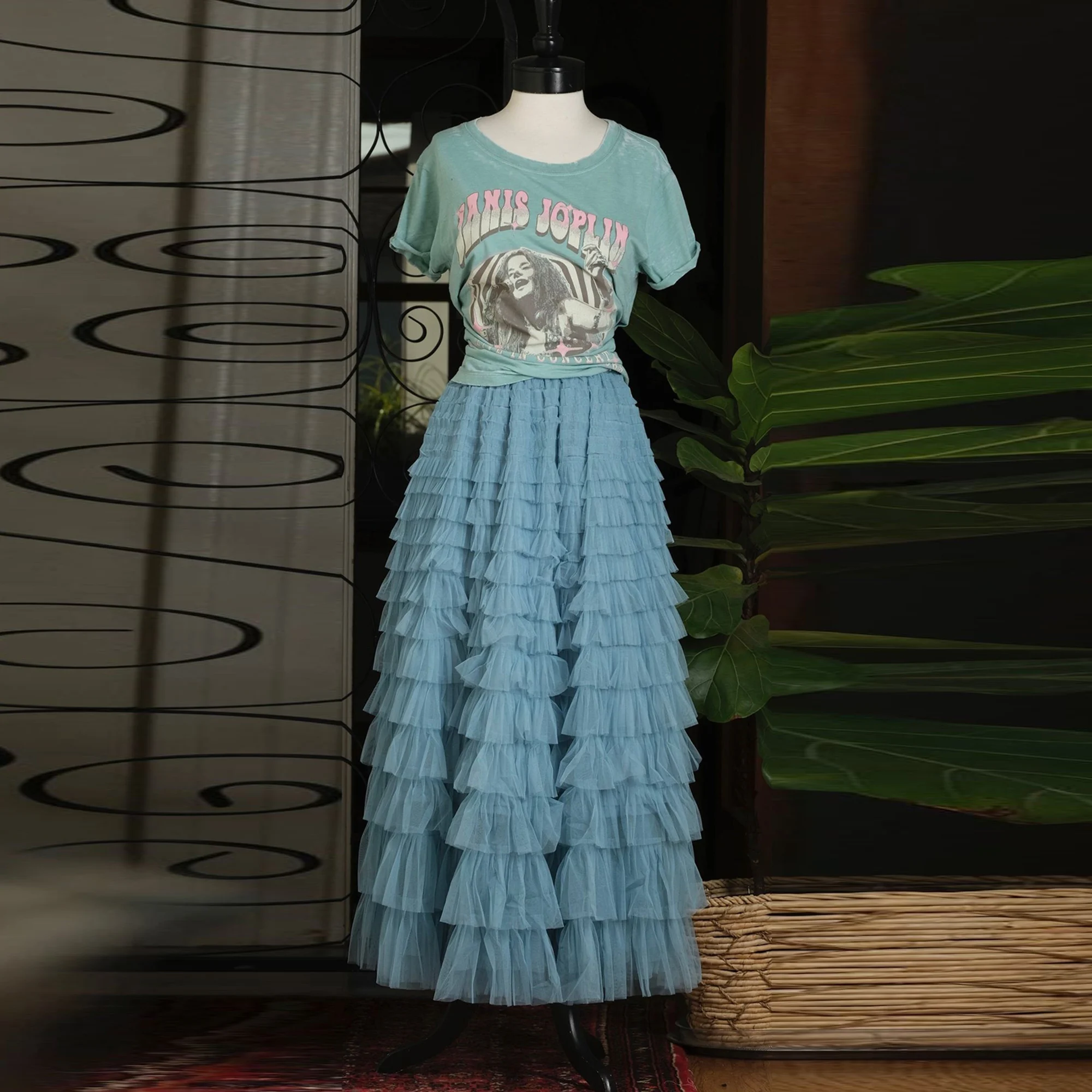 

Light Blue Cake Skirt Women Fashion Elastic High Waist Sweet Princess Party Tiered Tulle Skirts Female Clothes Long Skirt