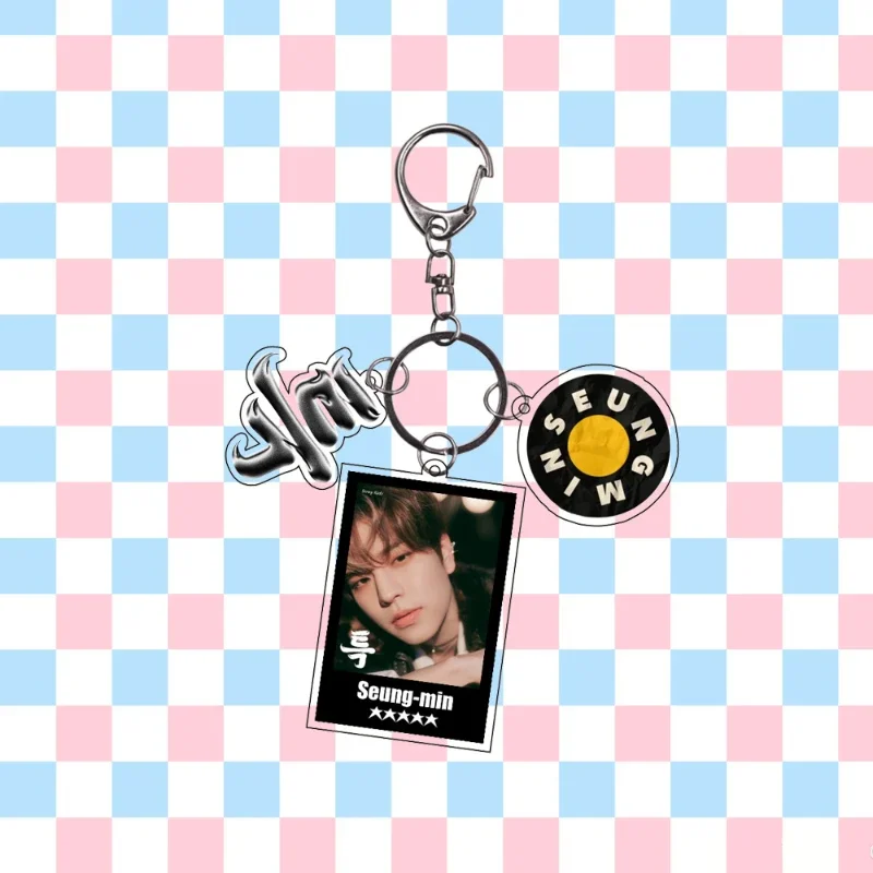 Felix Bang Chan Hwang Hyun Jin Chang-Bin Popular Korean Idol Boy Group Surrounding Cartoon Acrylic Keychain Keychain Collection