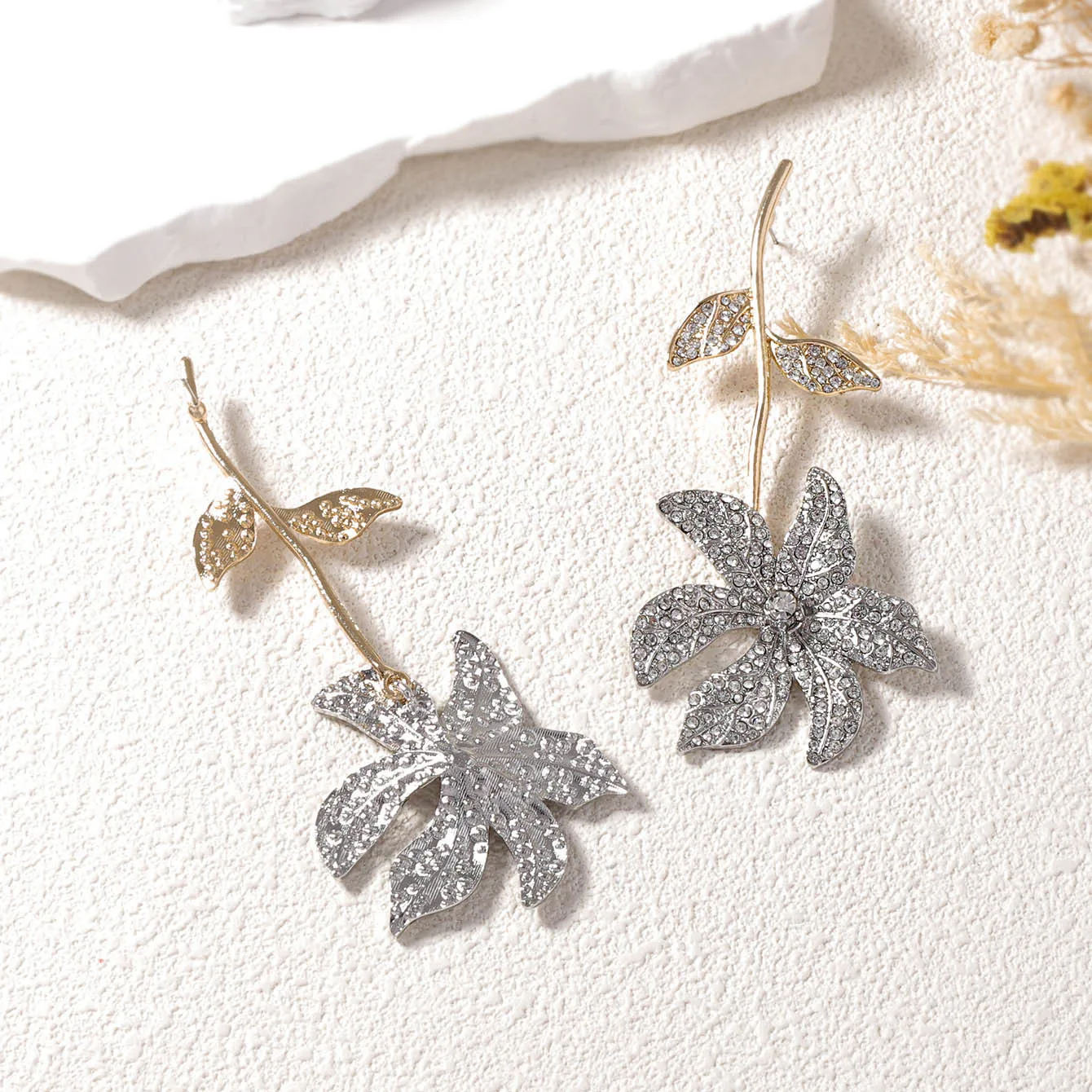 ZAA Vintage Jewelry High Quality Elegant Rhinestone Flower Earrings Women Trendy Holiday Party Accessoires Birthday Gifts