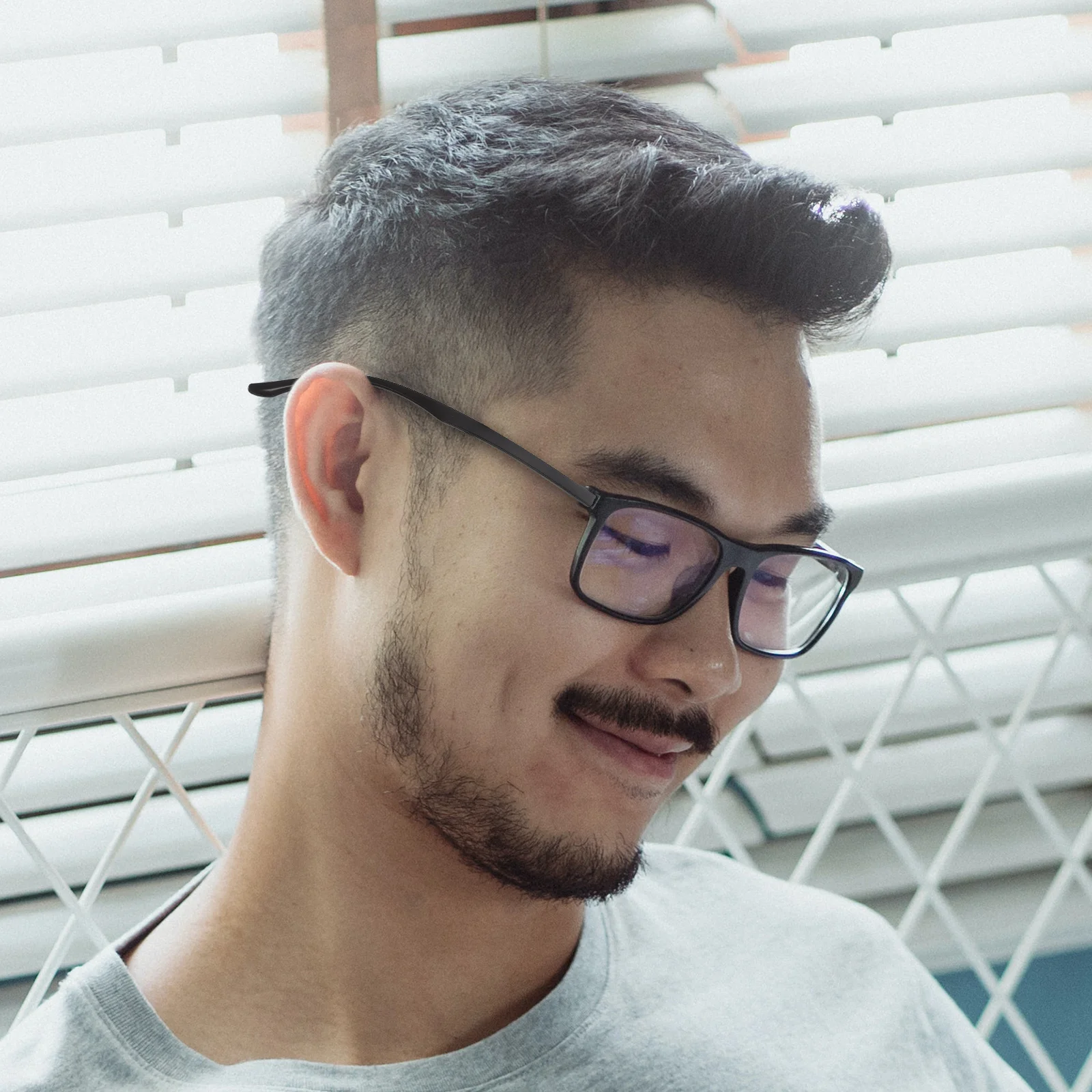 

1Pair Universal Eyeglass Arm Replacement Tr Material Anti Slip Stable Comfortable Easy Installation Eyewear Frame Accessories