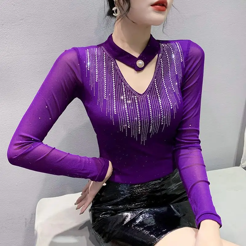 

Autumn Fashion Korean Clothes T-Shirt Sexy V-Neck Shiny Diamonds Women Top Long Sleeve Tees New Streetwear Lady All Match Blouse