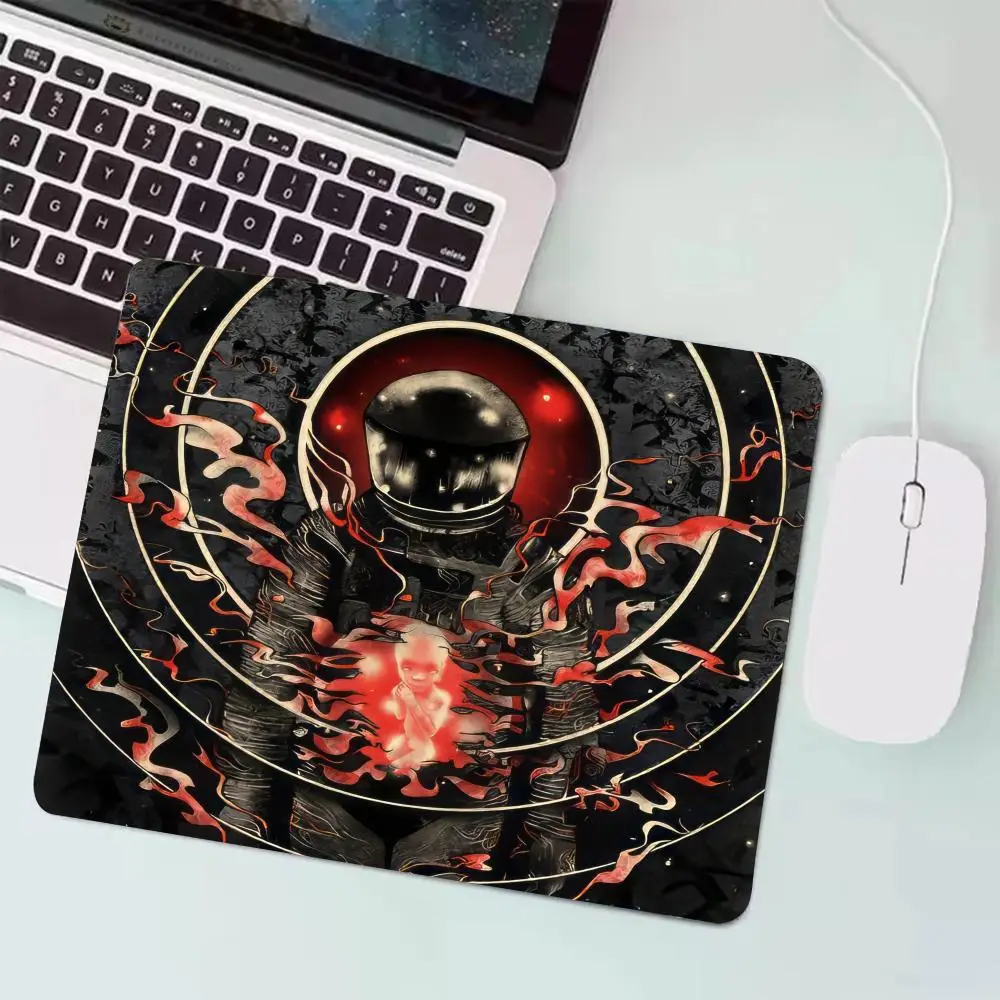 

2001 A Space Odyssey Mouse Pad retail PC Computer Mouse Mat Laptop Mice Mousepad Writing Desk Mats Office Accessories 21x26 25x3