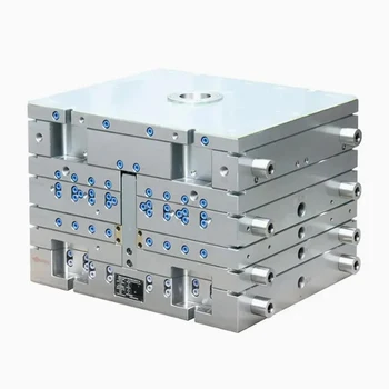 Produttore di stampi in plasti...