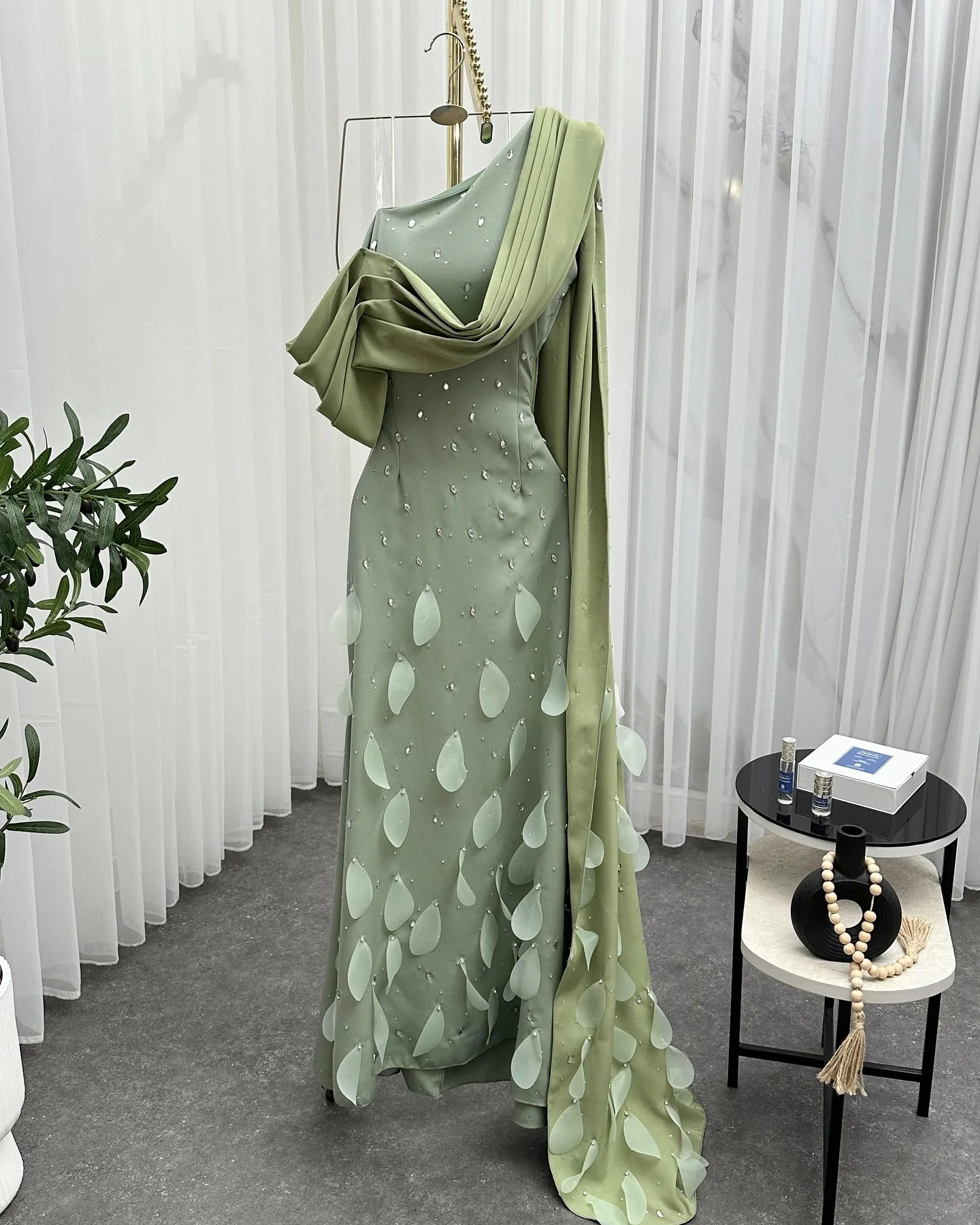 Customized Evening Dress Classic Jersey One Shoulder Sleeveless Prom Gowns Luxury Appliques Watteau Train Luxury Party Dresses