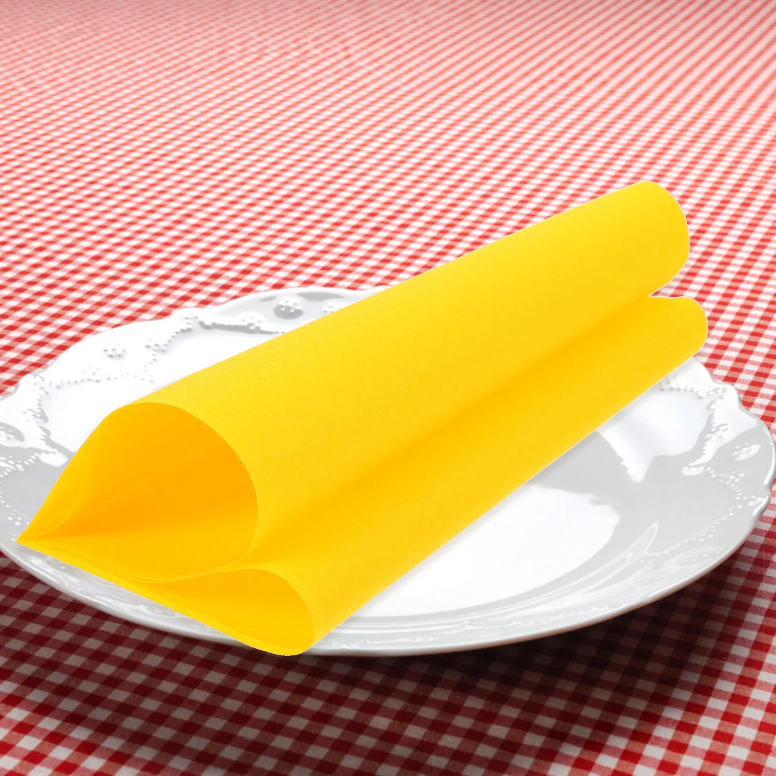 

50Pcs Dust-Free Napkin Tissue Thickened Design Safe Wood Pulp Disposable Napkins for Wedding Party Banquets Festival Table