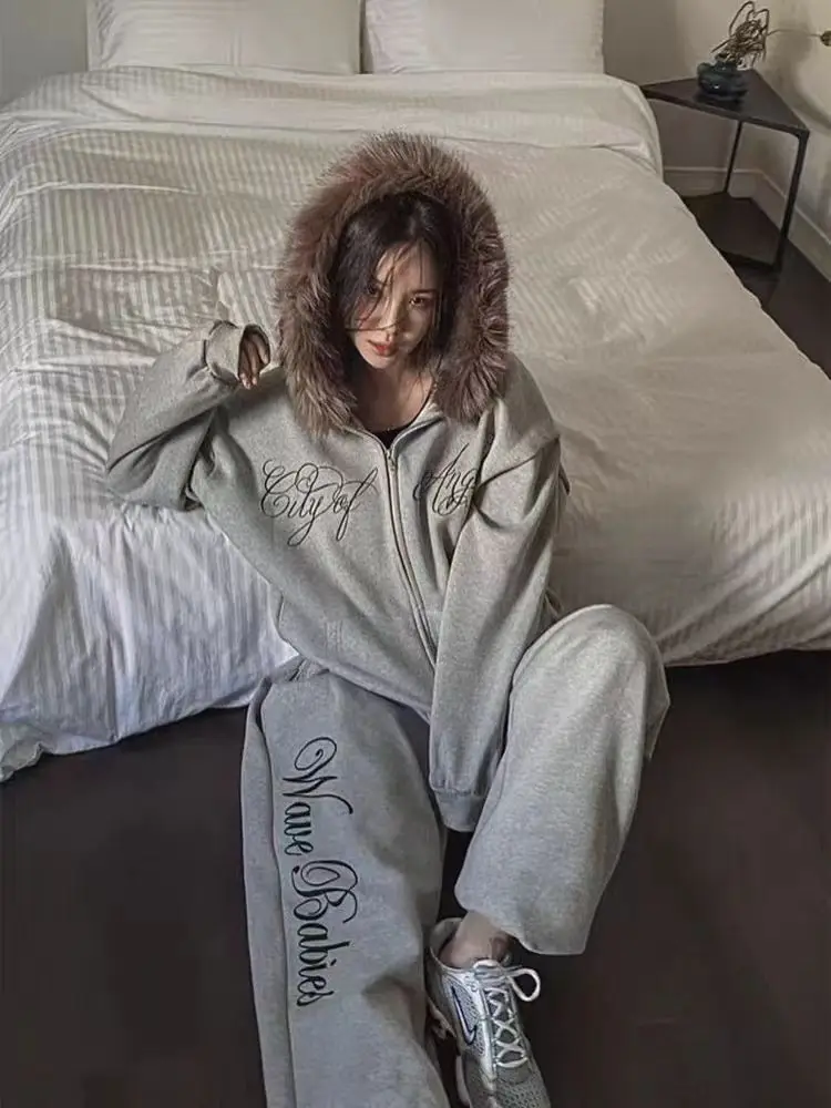 Chic Winter Casual Loose Long Sleeve Hooded Sweatshirt Jacket Women's Large Fur Collar Letter Print Design Versatile Outerwear