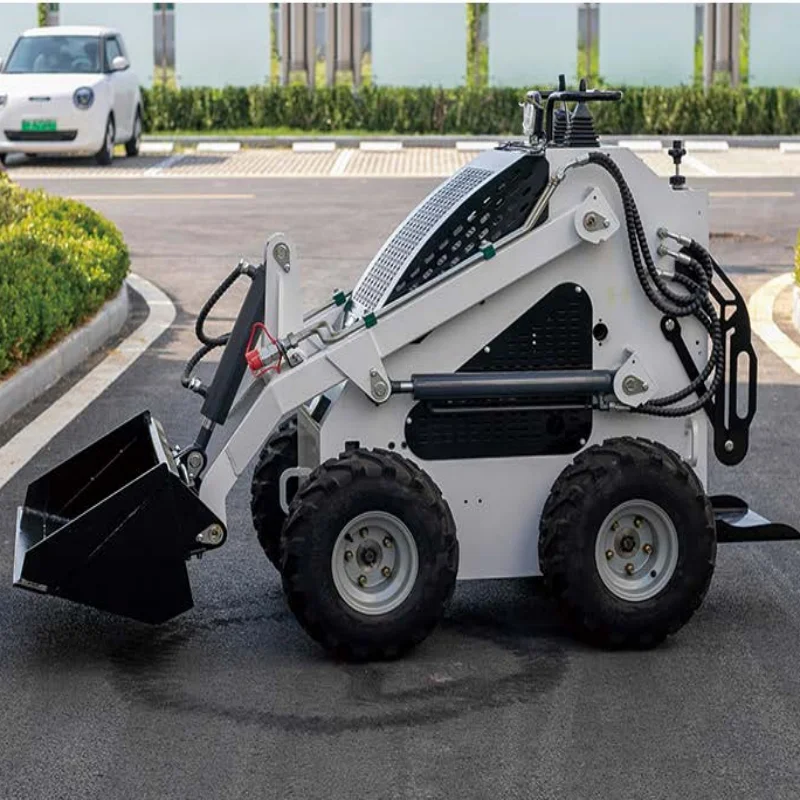 جرافة انزلاقية فعالة ومتينة مخصصة، مناسبة لمواقع البناء والزراعة والبستنة، مع قوة