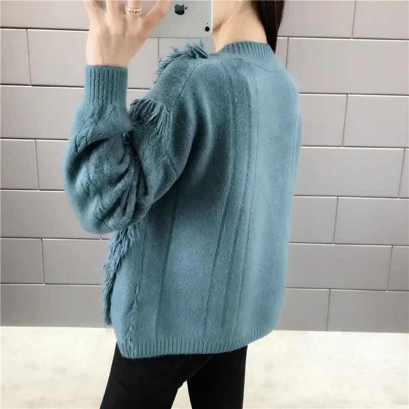 2024 musim gugur/musim dingin wanita baru V-neck warna Solid Pullover Fashion Sweater gaya malas rumbai rajut Underlay seru Off