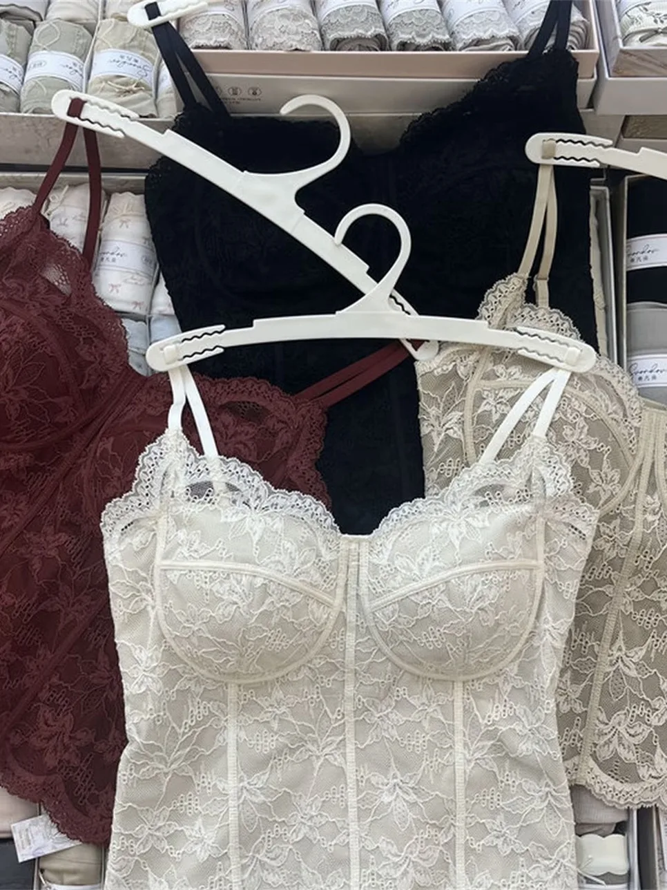 

French Style Lace Trim Tank Top Women's Spring Summer Thin Fishbone Pad Bralette Vest Outerwear Beautiful Suit Innerwear Top