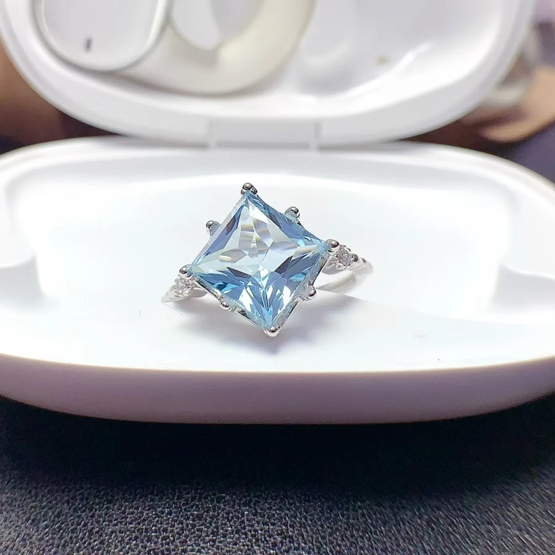 

Dazzling Gemstone Silver Ring 9mm 3ct Light Blue Natural Topaz Ring for Daily Wear 18K Gold Plated 925 Silver Topaz Jewelry