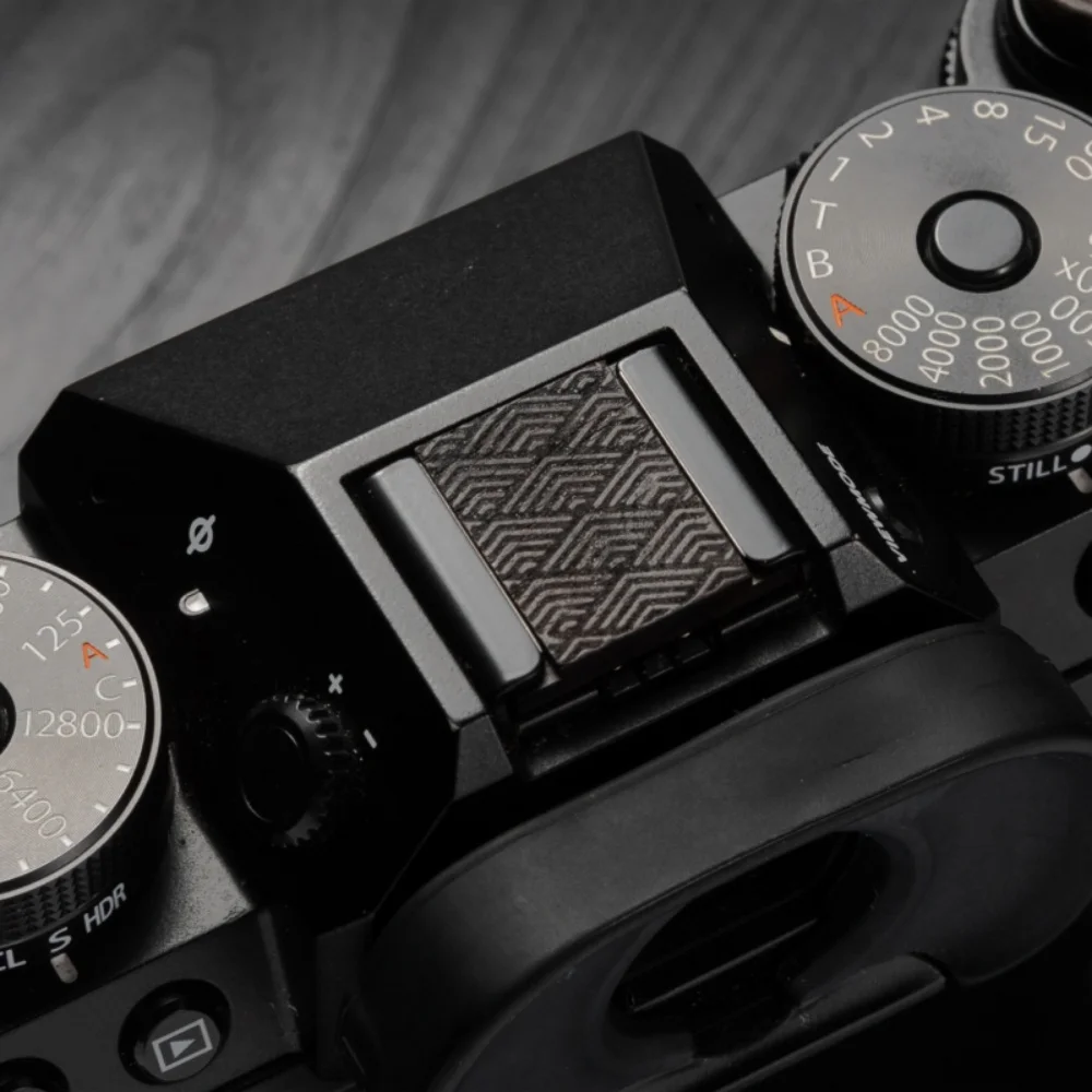 

Solid Wood Camera Rosewood Hot Shoe Cover for Fuji XM5 XT5 X100V XH2 XS20 XE4 Xhalf XPro2 XPro3 X100VI XT30 XT50 Leica Q Q2 Q3