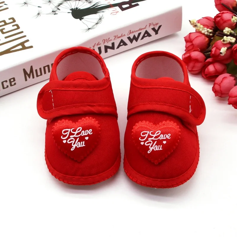 

Baby Girl Shoes Newborn Soft Silk Cloth Shoes Baby Heart Pattern Casual First Walkers Soft Sole Infant Shoe 0-18M