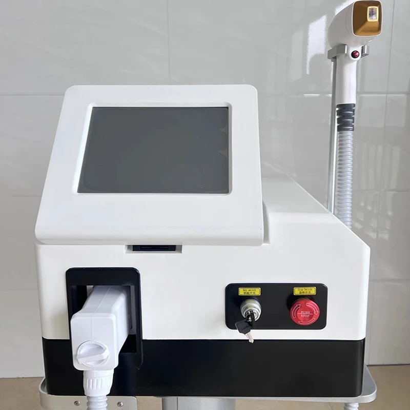 Factory Direct Sales 3 Wavelengths Laser Ice Diode Laser 808nm Hair Removal Machine Cooling Painless Beauty Machine for Salon