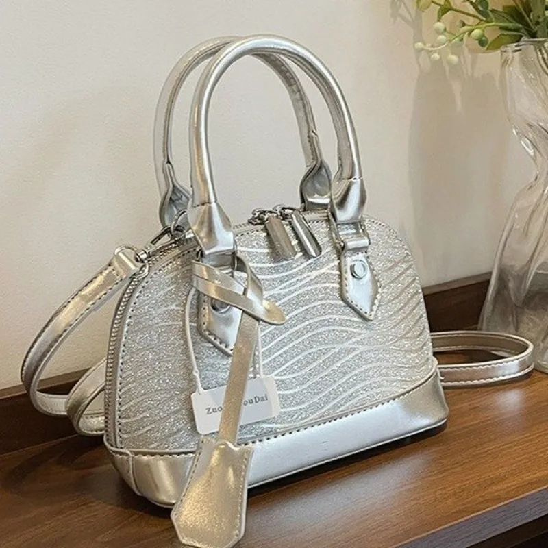 

Luxurious Women Bag With Exquisite Detailing Presbyopic Printing Shoulder Bag A Prized Accessory That Transforms Outfits